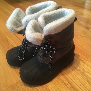 Boys snow boots sz 13
